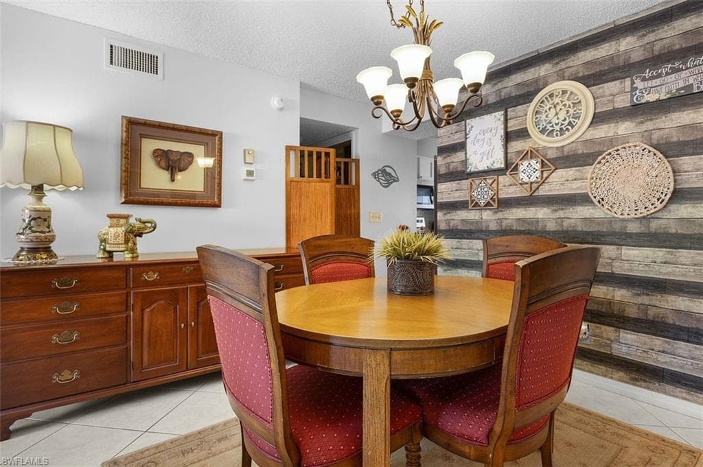 114 Cypress WAY E D3-17