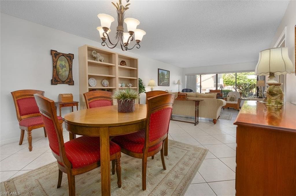 114 Cypress WAY E D3-18