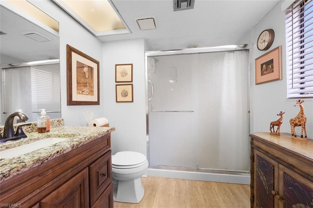 114 Cypress WAY E D3-25