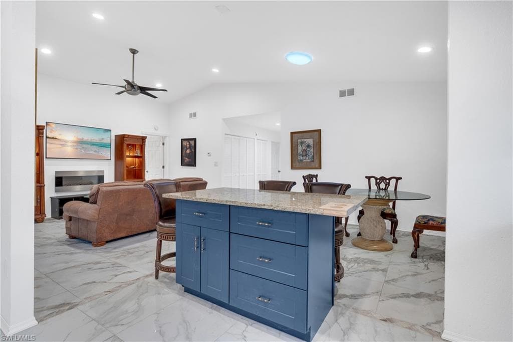 6511 Royal Woods DR-12