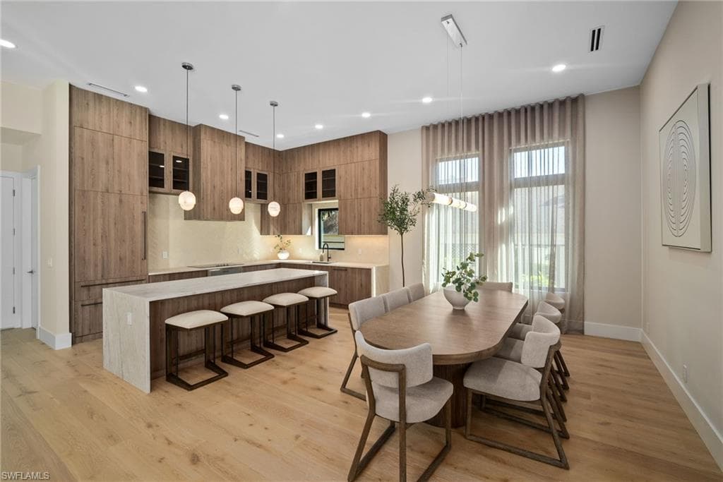1364 Cypress Woods DR-16