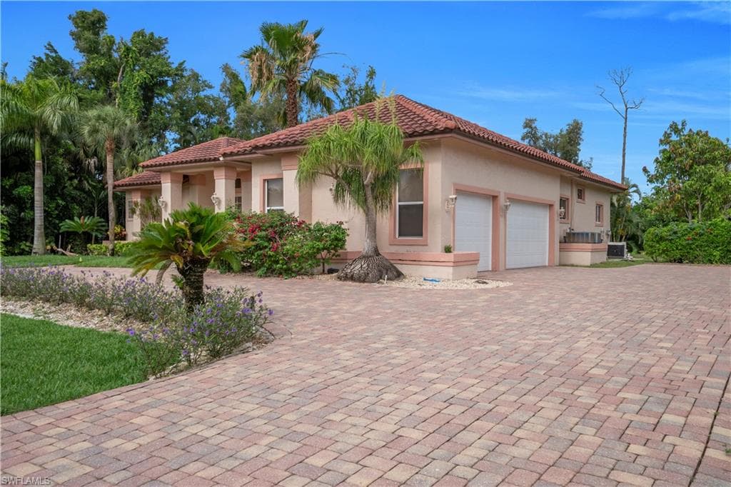 16971 Timberlakes DR-17