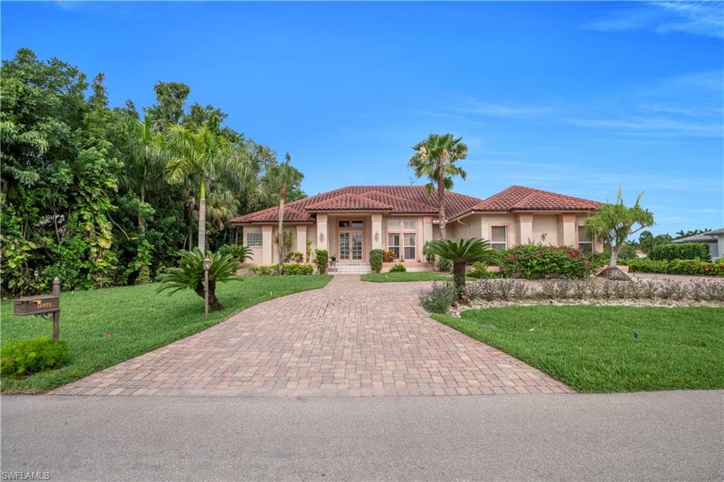 16971 Timberlakes DR-15