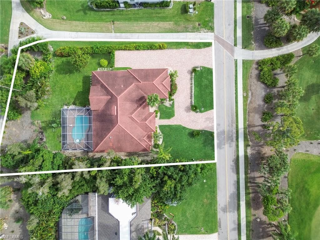 16971 Timberlakes DR-11