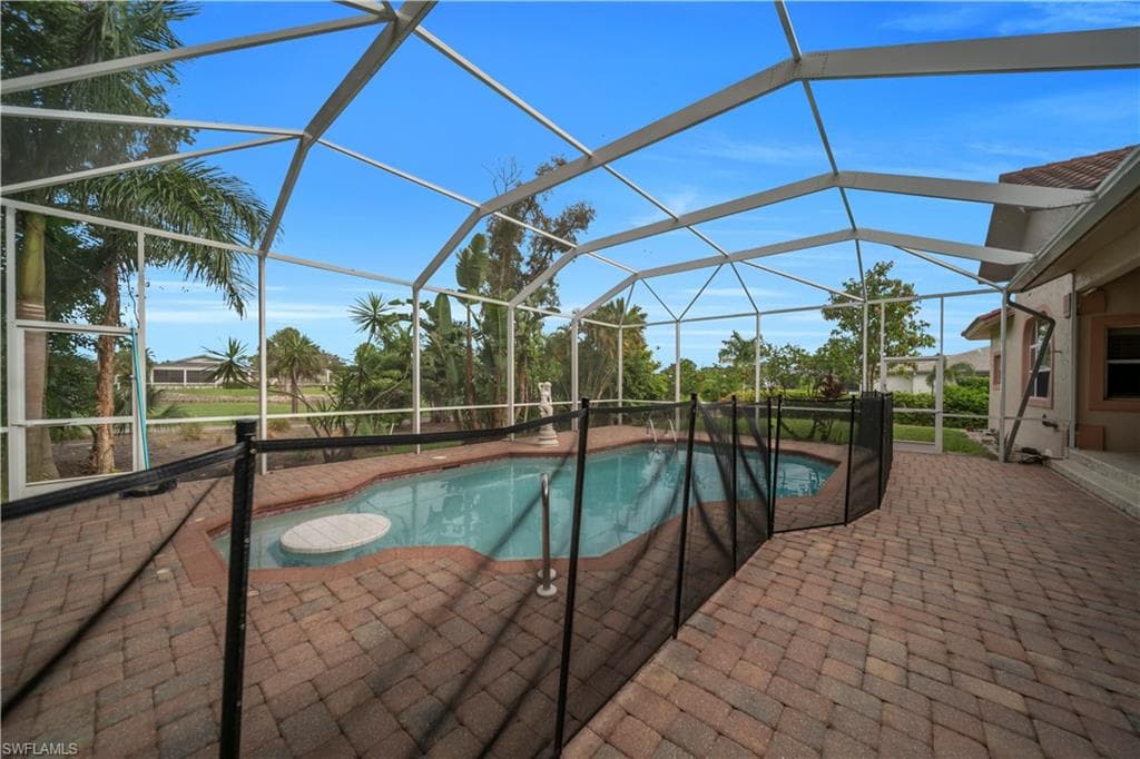 16971 Timberlakes DR-19