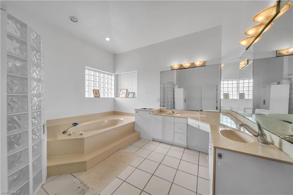 16971 Timberlakes DR-21
