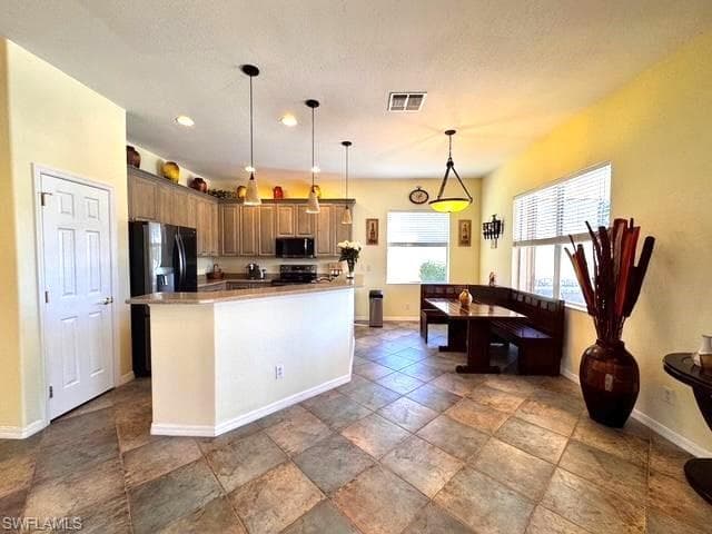 2560 Keystone Lake DR-16