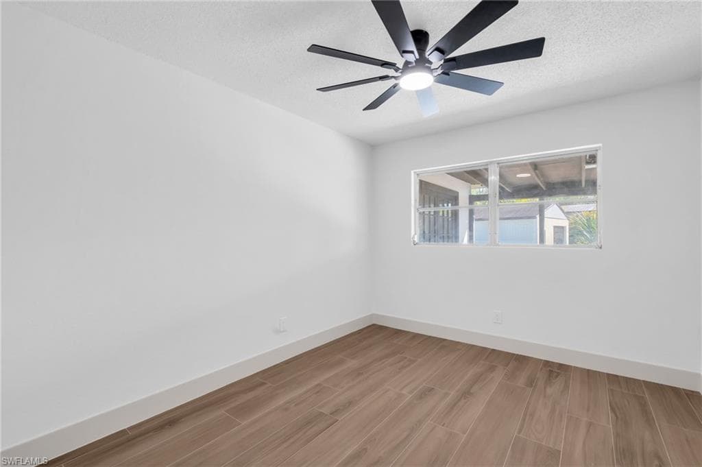 2114 Davis BLVD-9