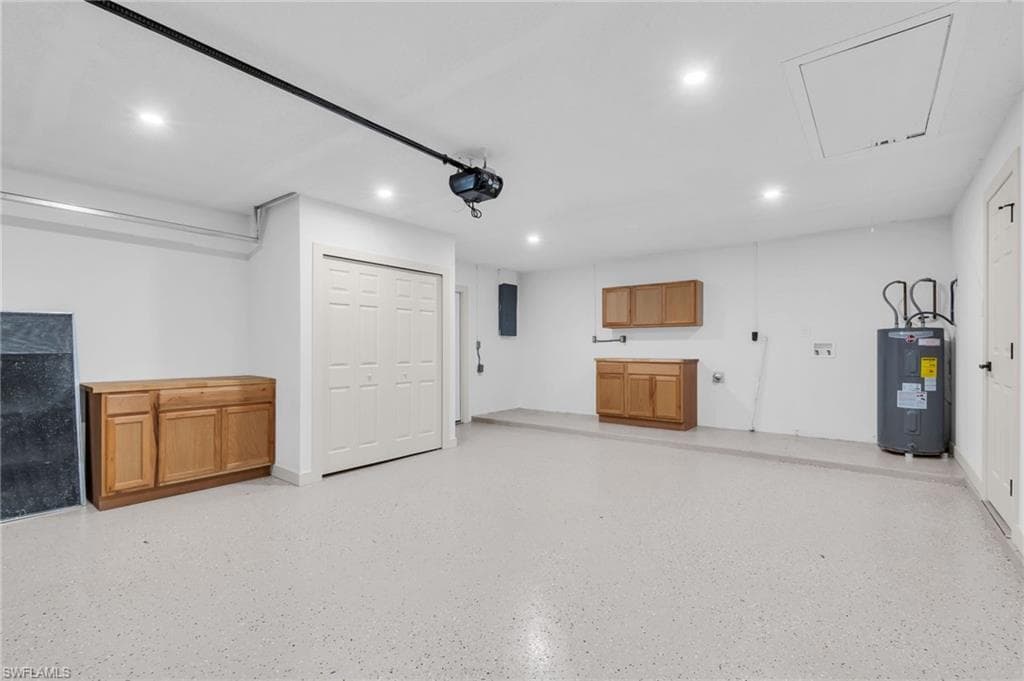 2114 Davis BLVD-15
