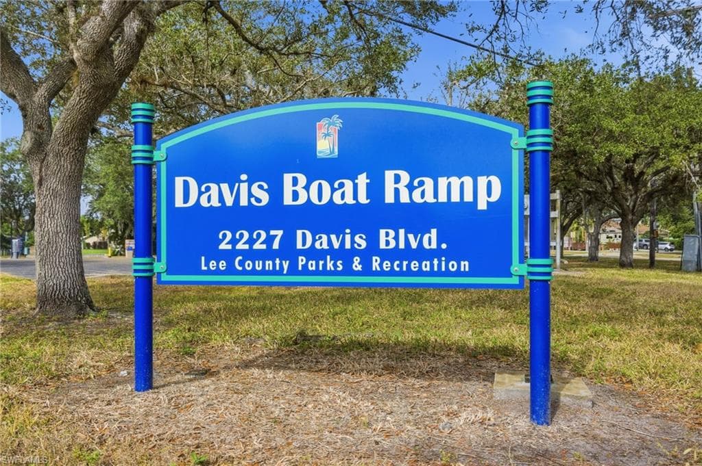 2114 Davis BLVD-19