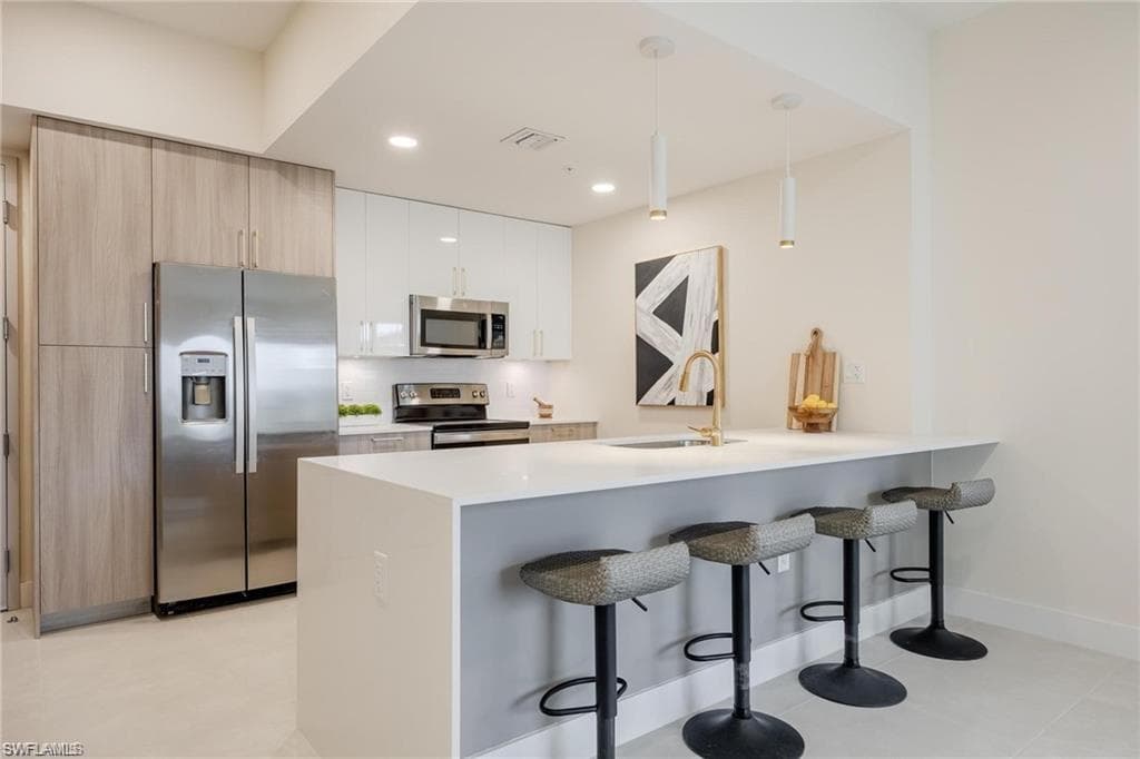26589 ROSEWOOD POINTE DR B-208-1