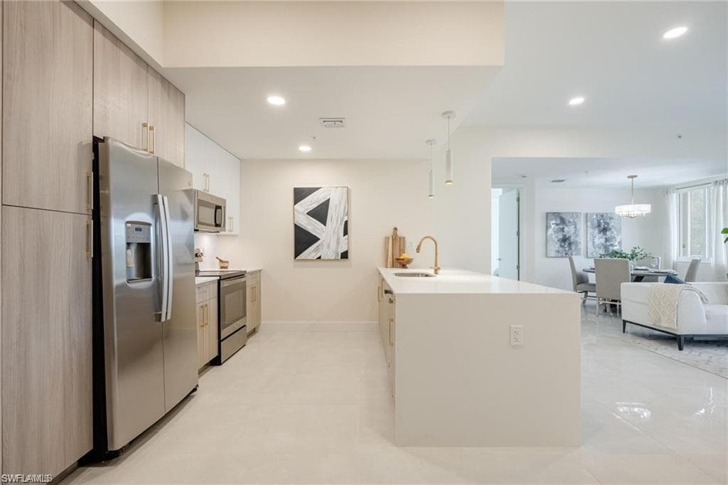 26589 ROSEWOOD POINTE DR B-208-4