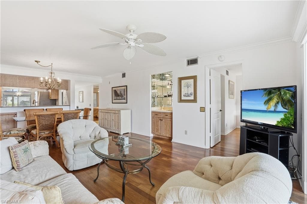 7300 Coventry CT 606-13