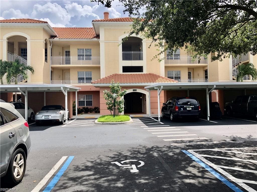 1101 Van Loon Commons CIR 205-24