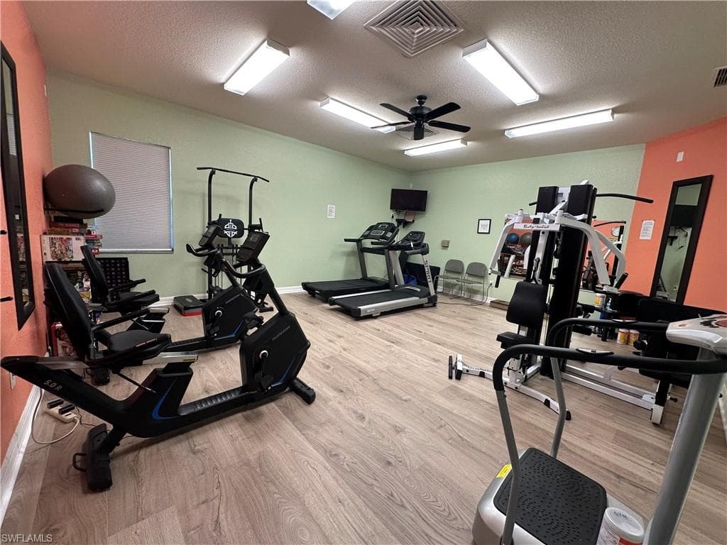 1101 Van Loon Commons CIR 205-21