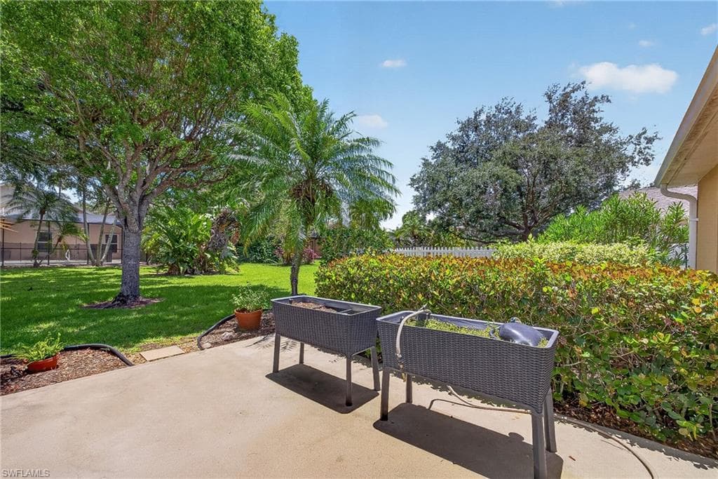 12835 Oakpointe CIR-22