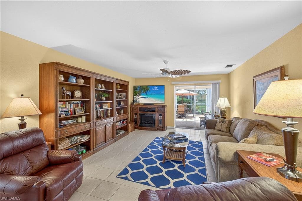 12835 Oakpointe CIR-9
