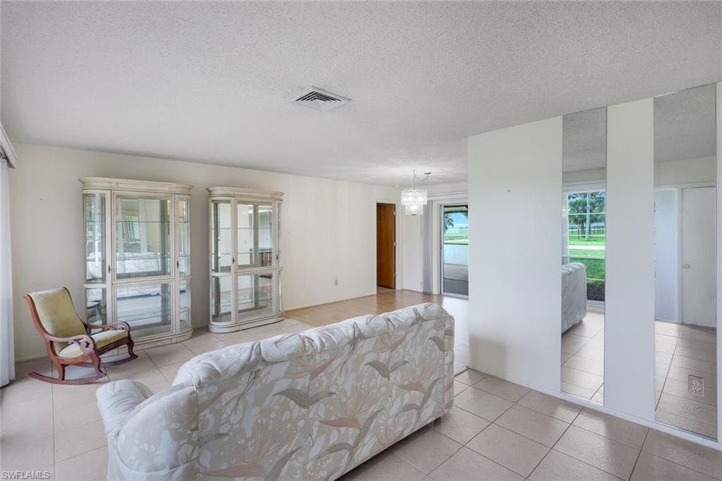 6711 Cadet AVE-13
