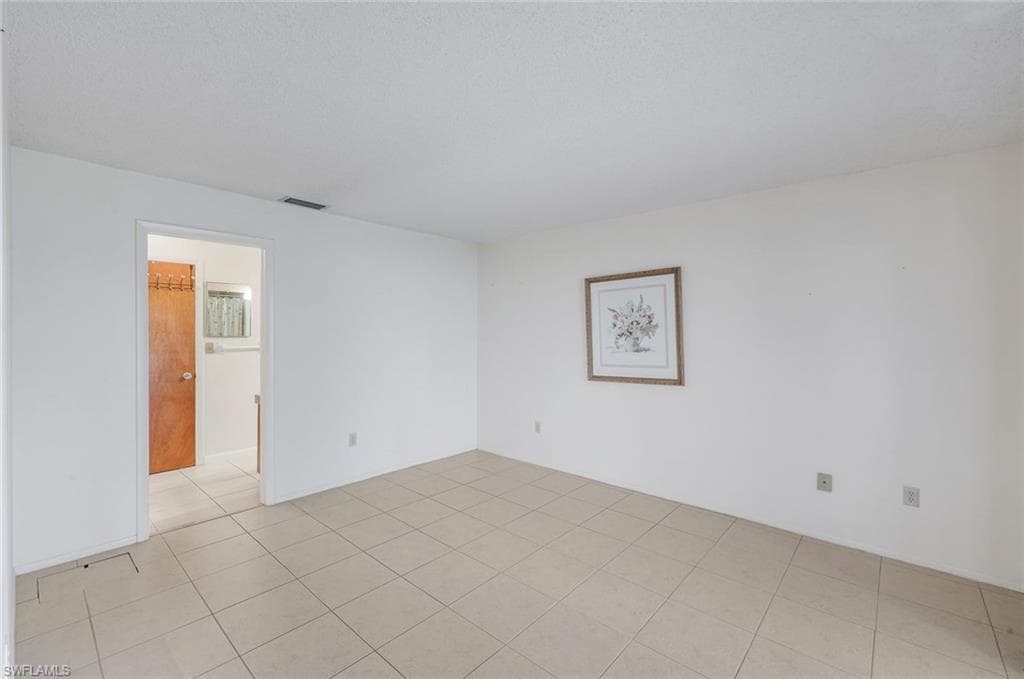 6711 Cadet AVE-24