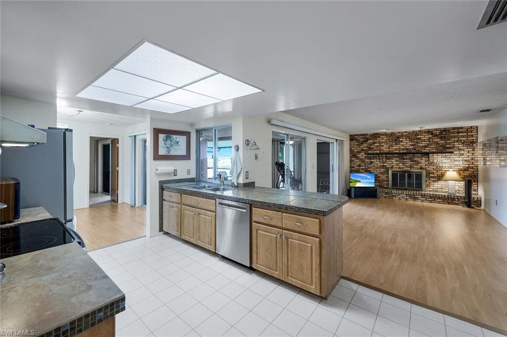 6711 Cadet AVE-18