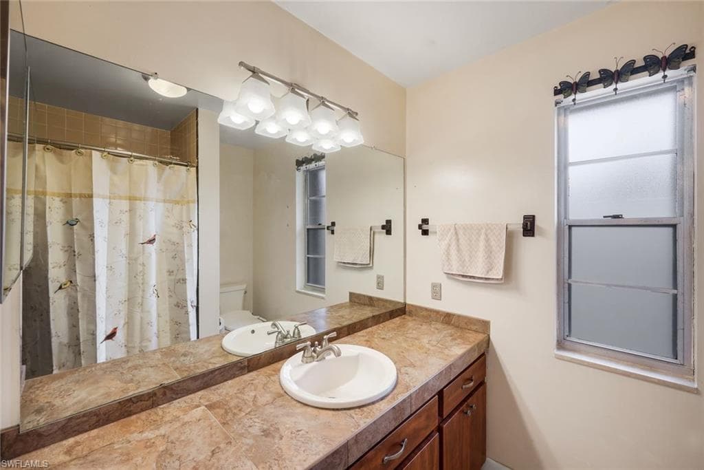 6711 Cadet AVE-29