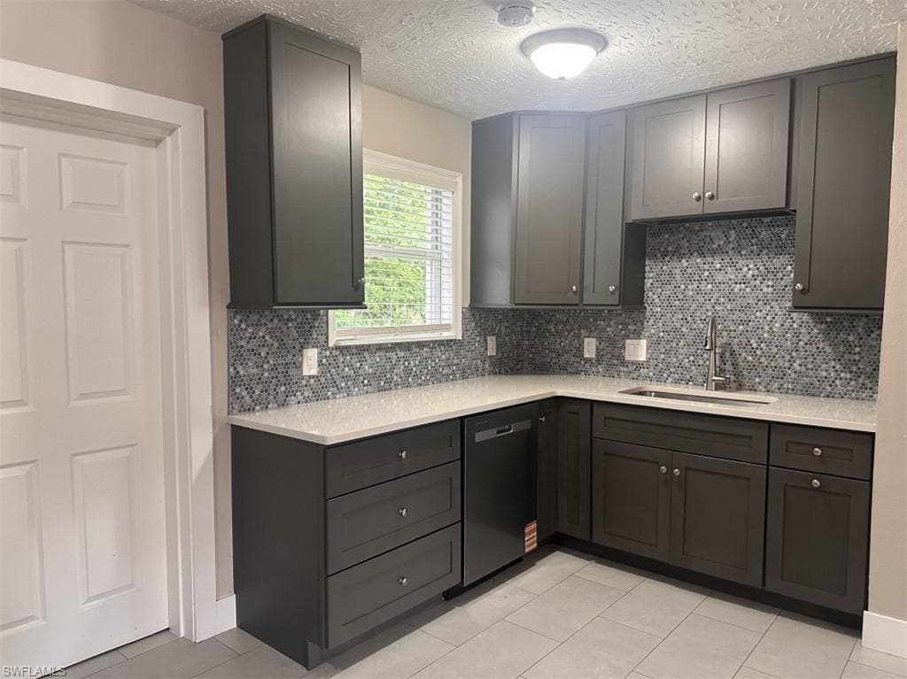1665 Moreno AVE-6