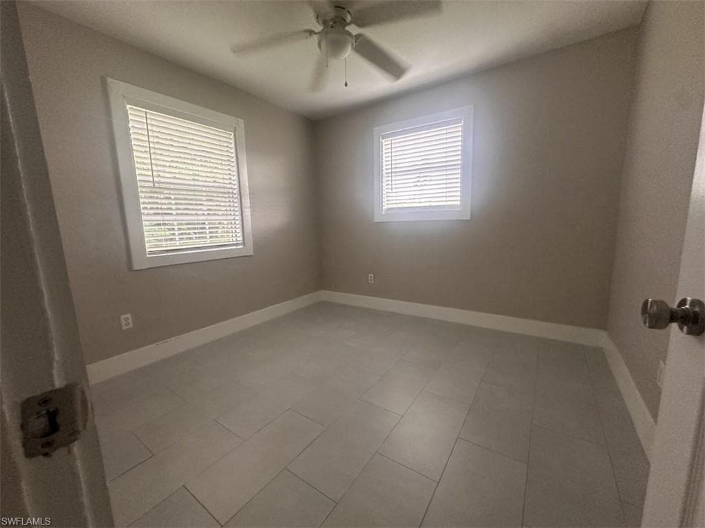 1665 Moreno AVE-18