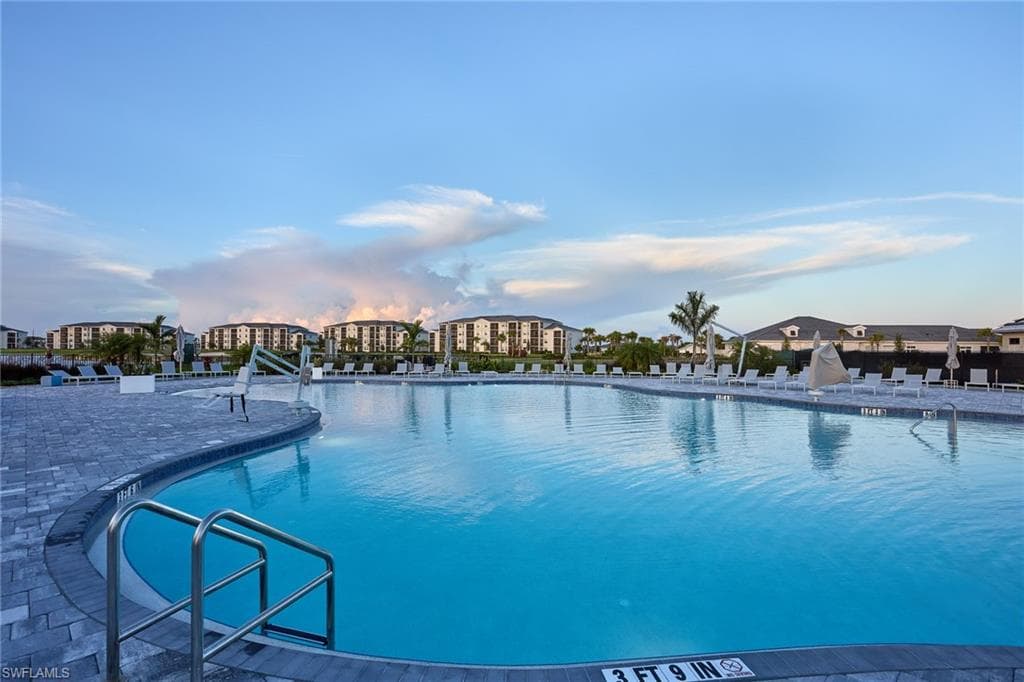 6082 National BLVD 121-36