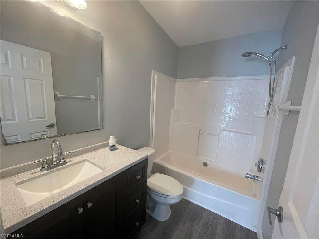 5527 Judith RD-17