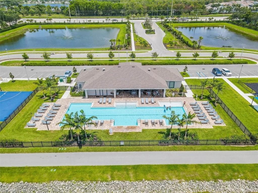 15245 Wildflower CIR-32