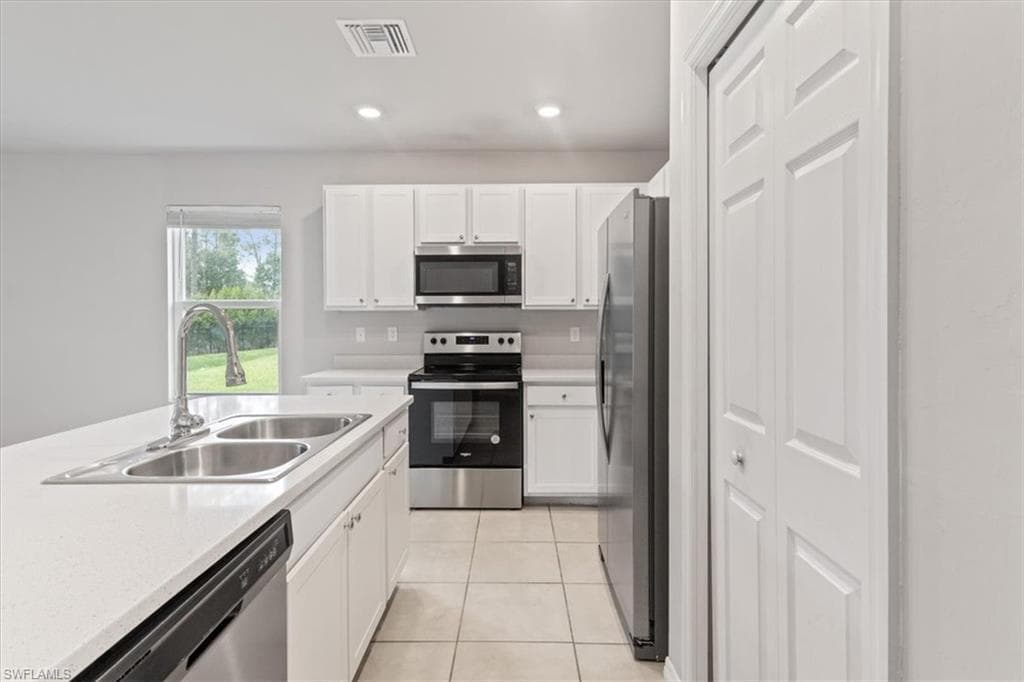 15245 Wildflower CIR-9
