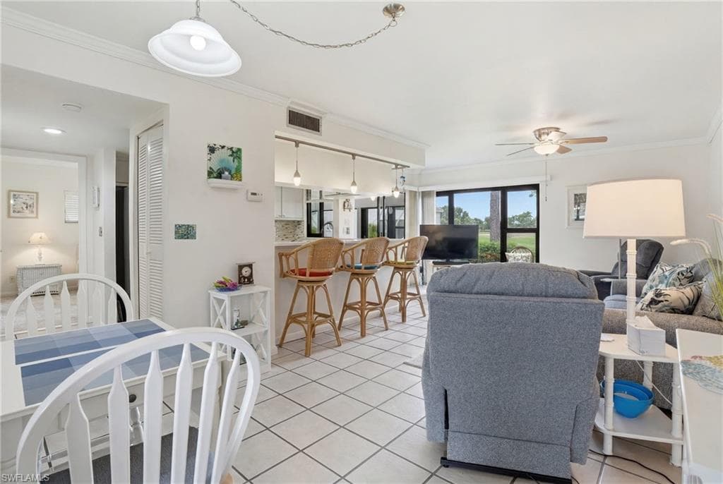 5625 Trailwinds DR 411-5