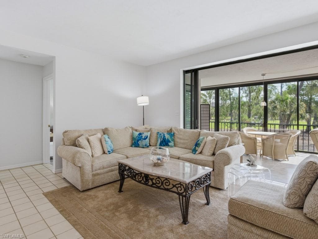 82 Cypress View DR-3