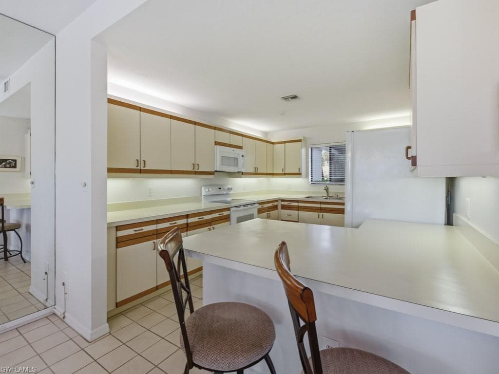 82 Cypress View DR-9