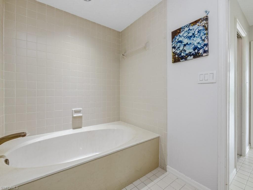 82 Cypress View DR-14