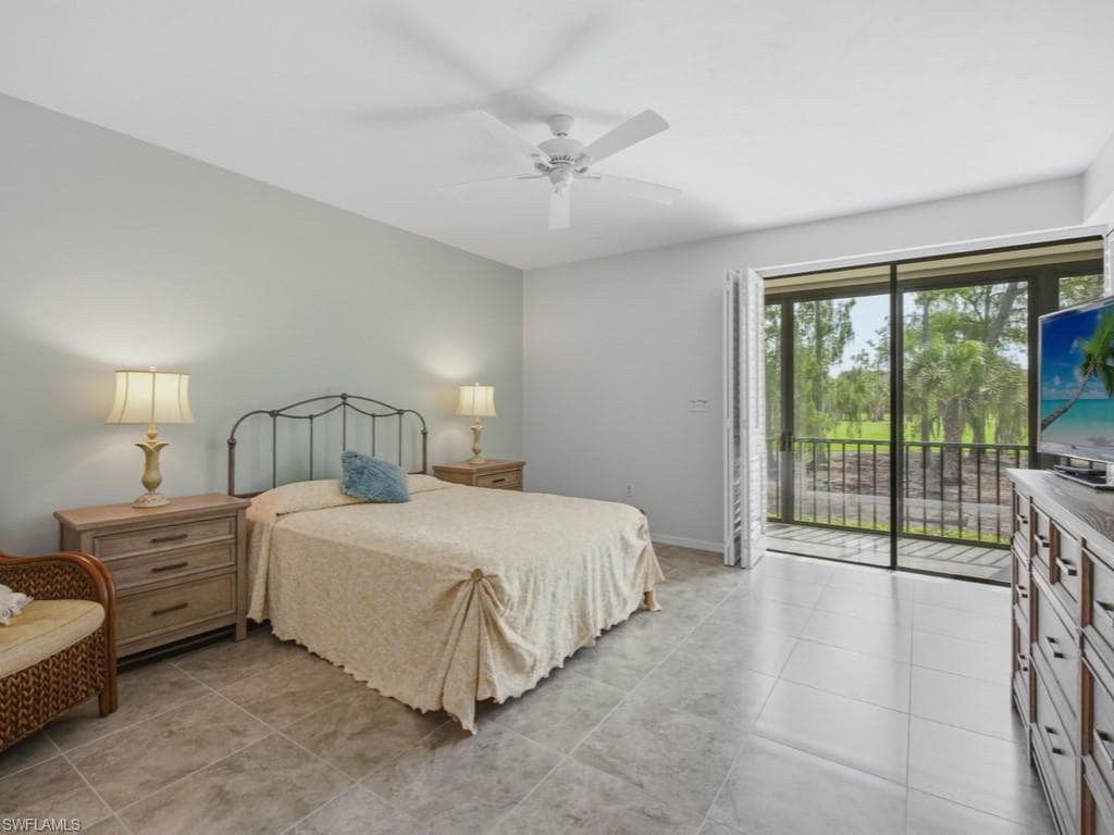 82 Cypress View DR-11