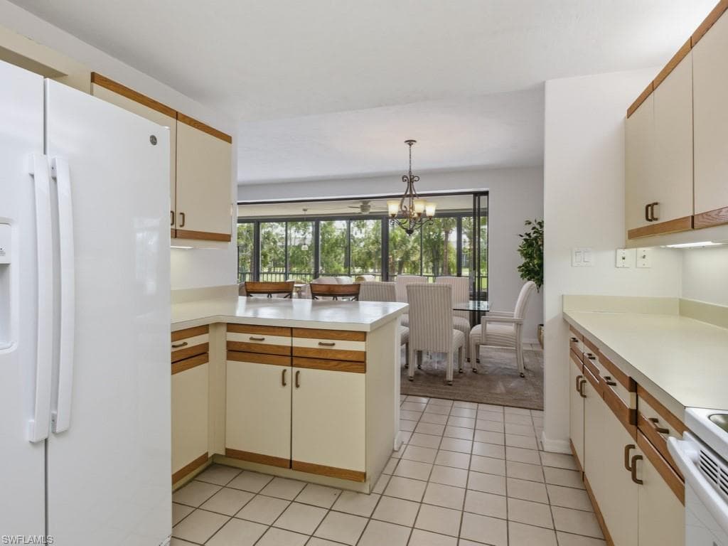 82 Cypress View DR-8