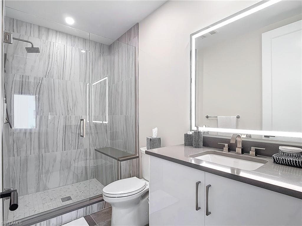 1125 Central AVE 462-23