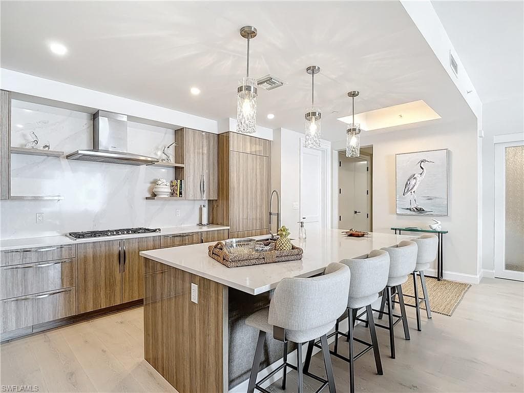 1125 Central AVE 462-5