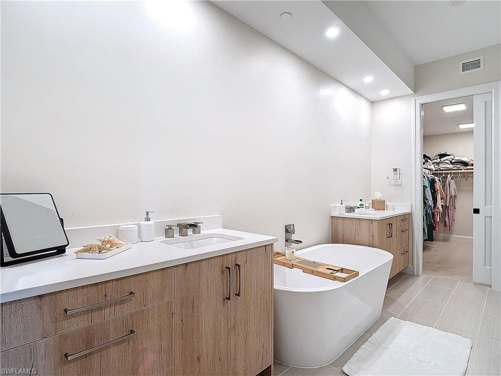 1125 Central AVE 462-20