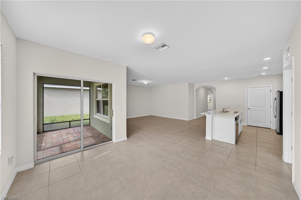 18546 Marlin Kite LN-16