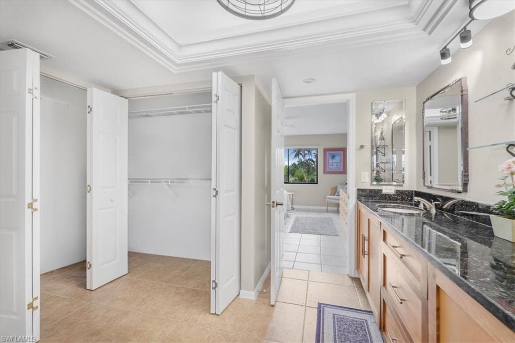 5510 SW 4th PL 305-28