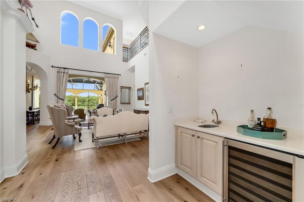8572 Bellagio DR-6