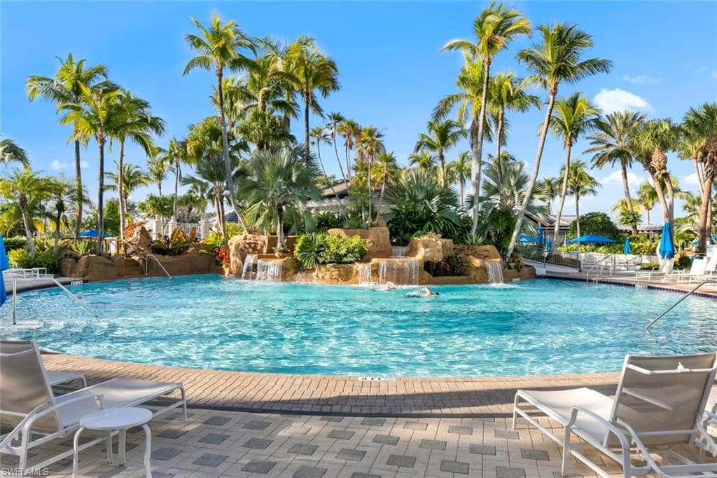 8572 Bellagio DR-24