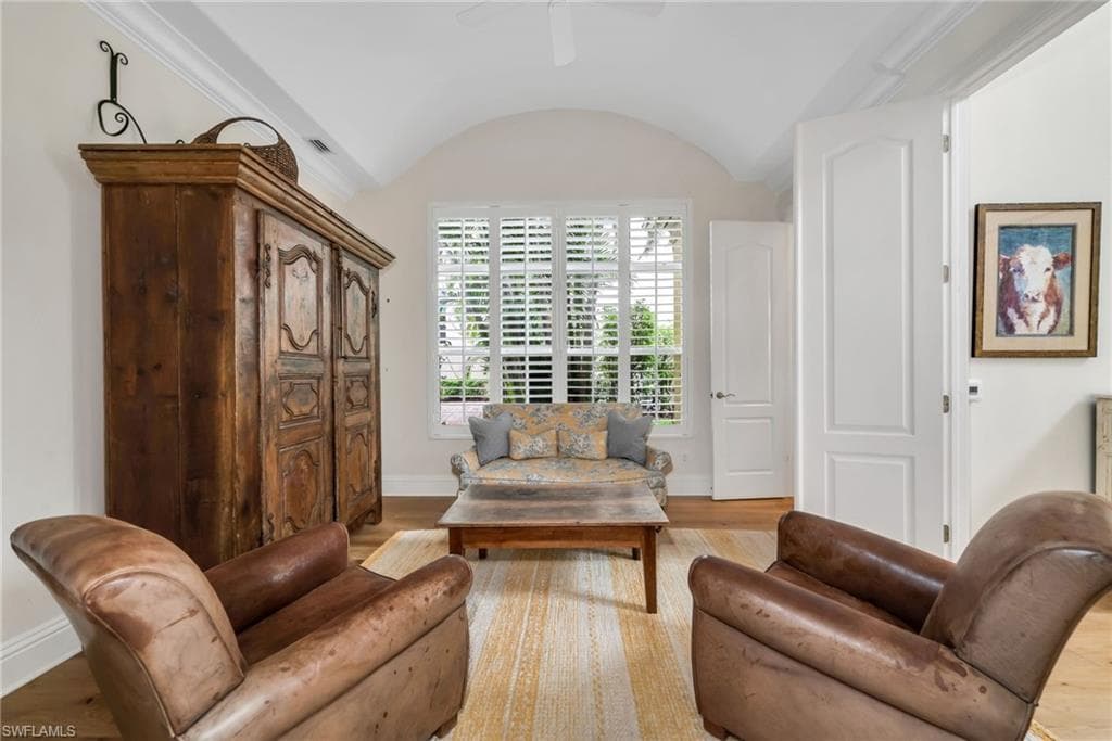 8572 Bellagio DR-8
