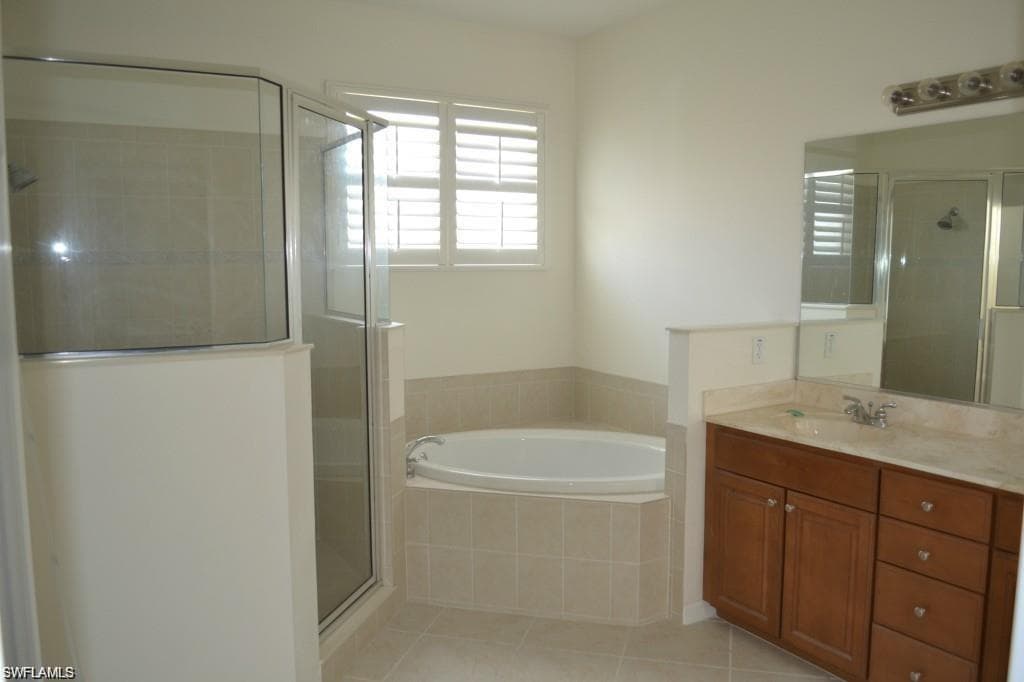 20561 Larino LOOP-14