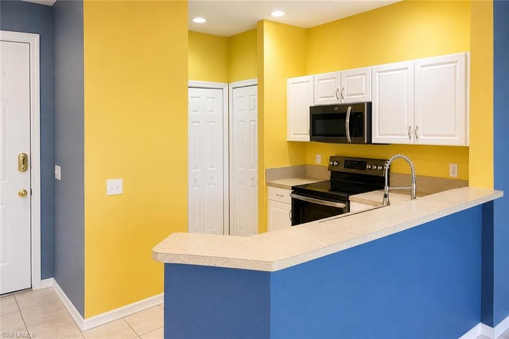 4213 Liron AVE 202-3