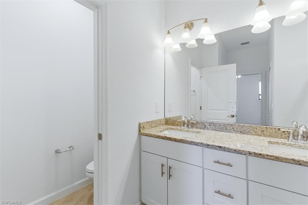 14128 Pine Lodge LN-22