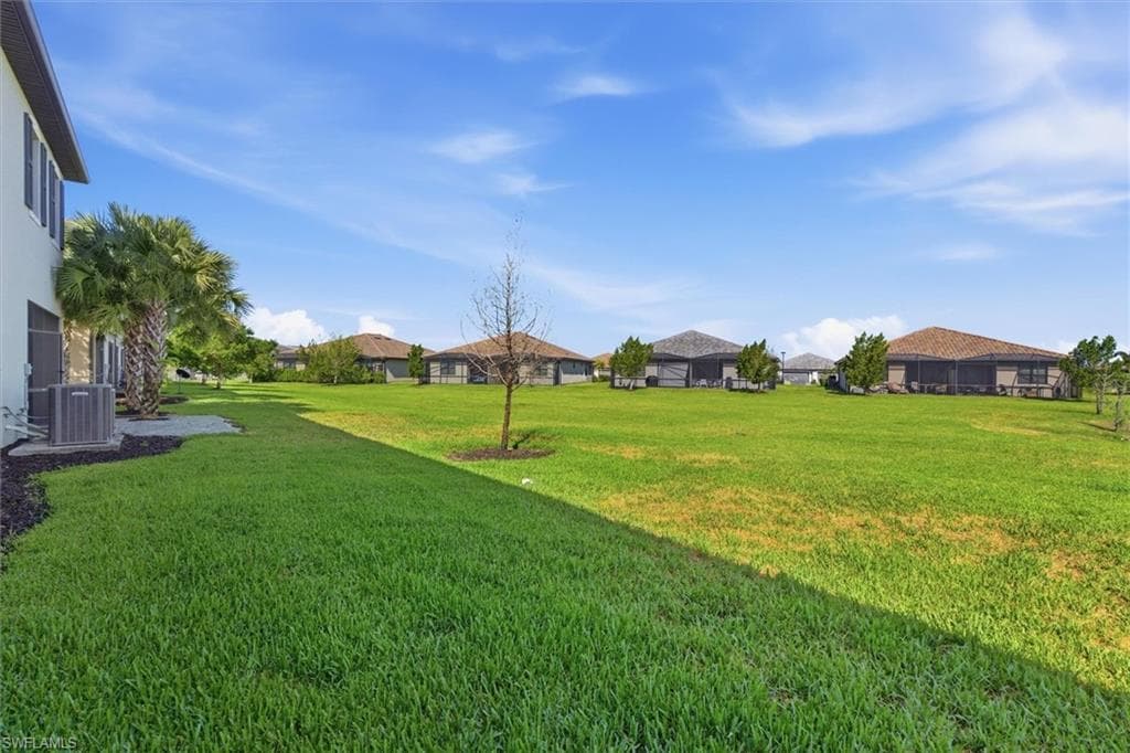 14128 Pine Lodge LN-32