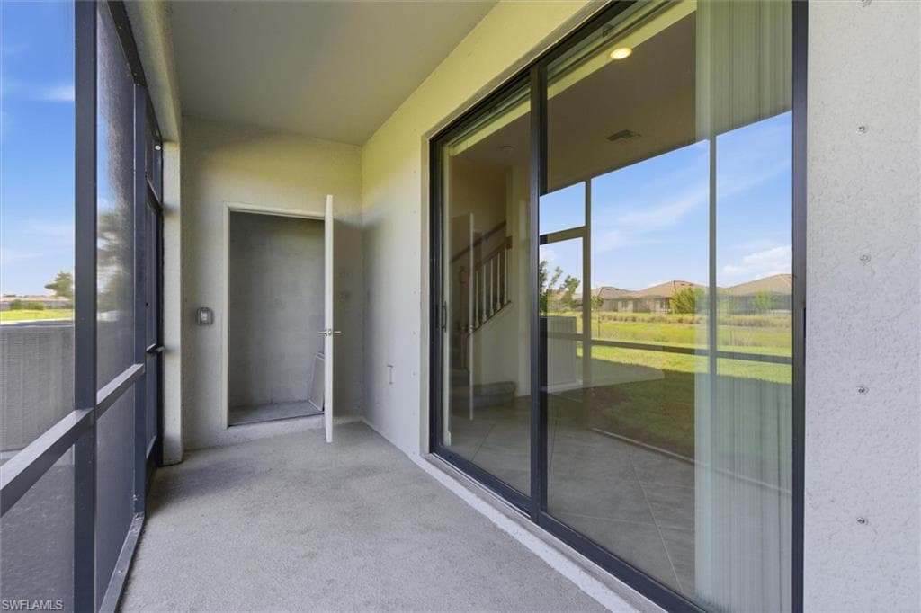 14128 Pine Lodge LN-28
